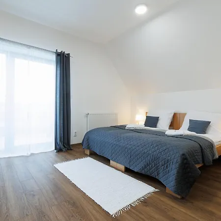 Rholl & Restaurant بيت ضيافة