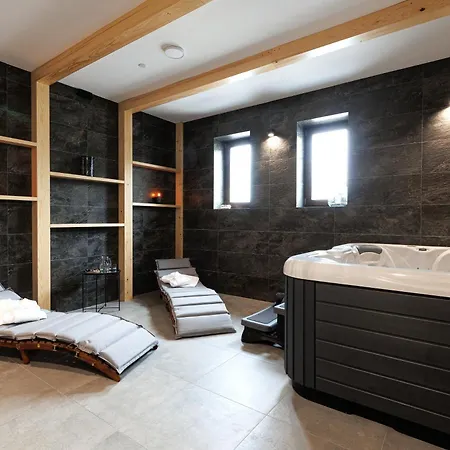 بيت ضيافة Rholl & Restaurant