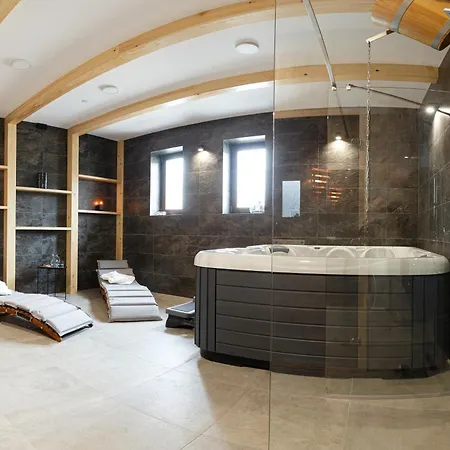 بيت ضيافة Rholl & Restaurant 3*