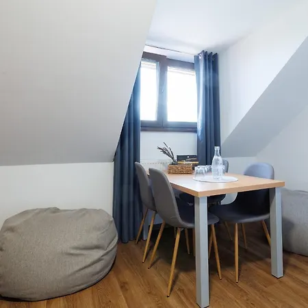 Rholl & Restaurant بيت ضيافة Zemplinske Hamre